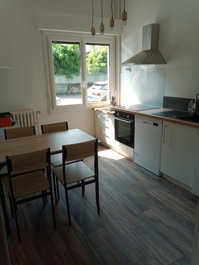 بريف لا غايلارد Appartement F2 Meuble Centre Ville المظهر الخارجي الصورة